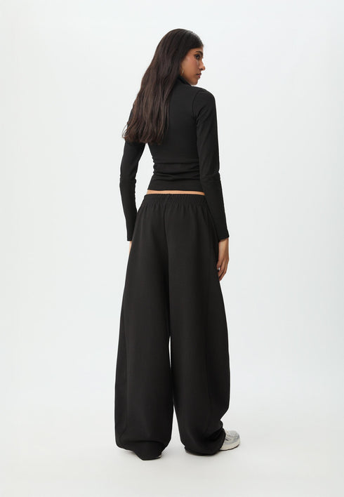 STRADIVARIUS PLUSH BARREL TROUSERS
